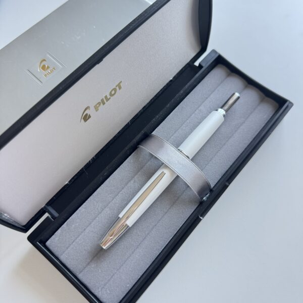 Pilot Capless Decimo Pearl White, Extra Fine